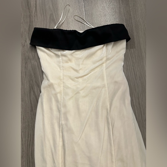 RARE Reformation Illiana white velvet bridal dress - Picture 5 of 12
